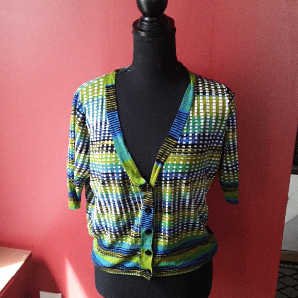worthington vneck button down top